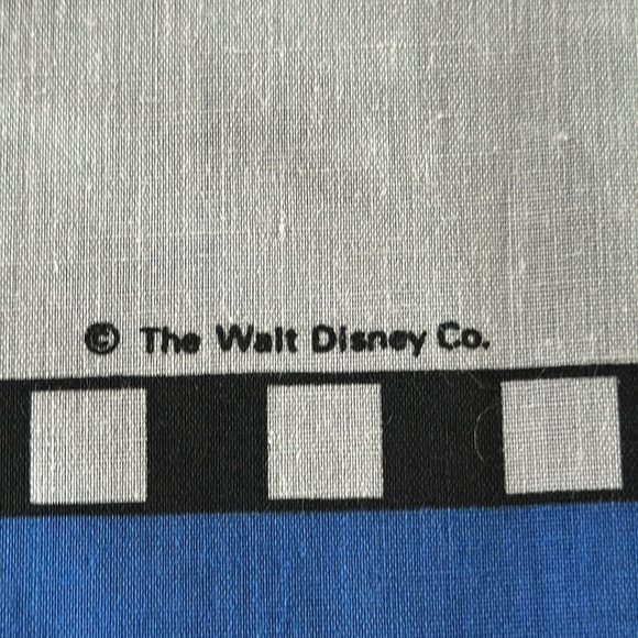 Vintage Disney 22 x 22" bandana - Picture 3 of 6